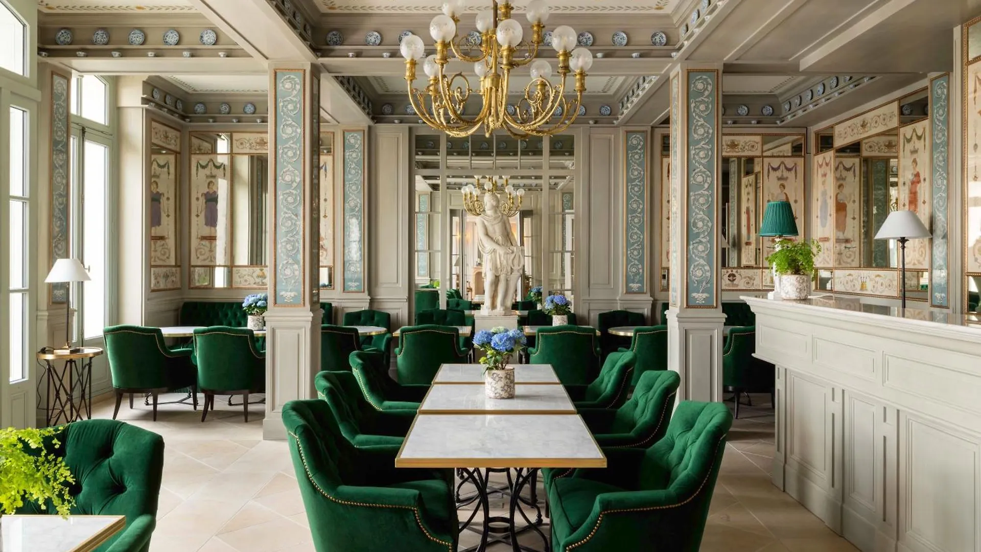 Hotel Du Quai Voltaire Paris